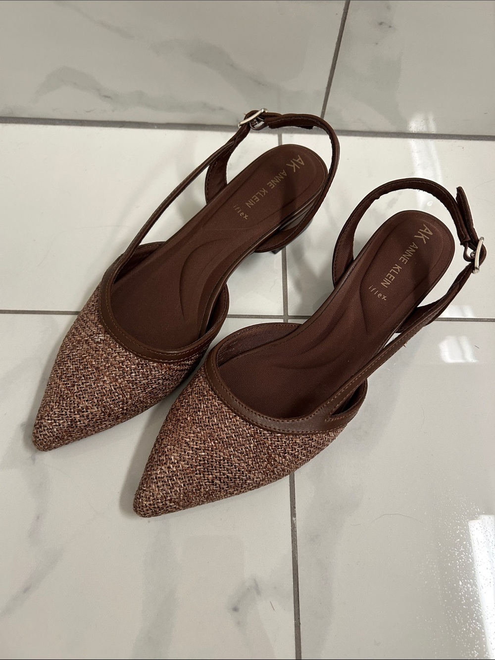 Kelly and Katie brown flats